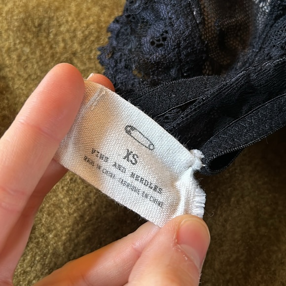 Lot of 4 Urban Outfitters unlined Bralettes Black - Picture 7 of 9